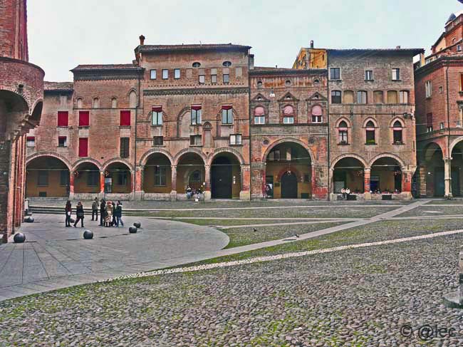 piazza Santo  Stefano a Bologna